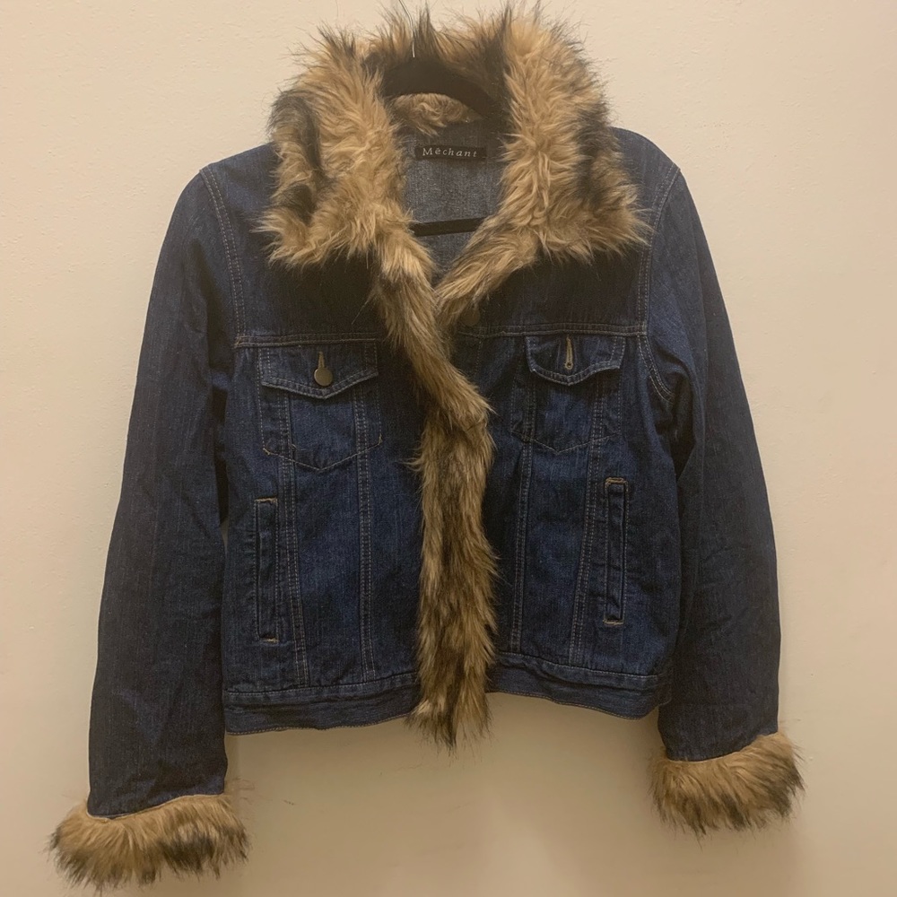 Jean jacket with Fur accents
